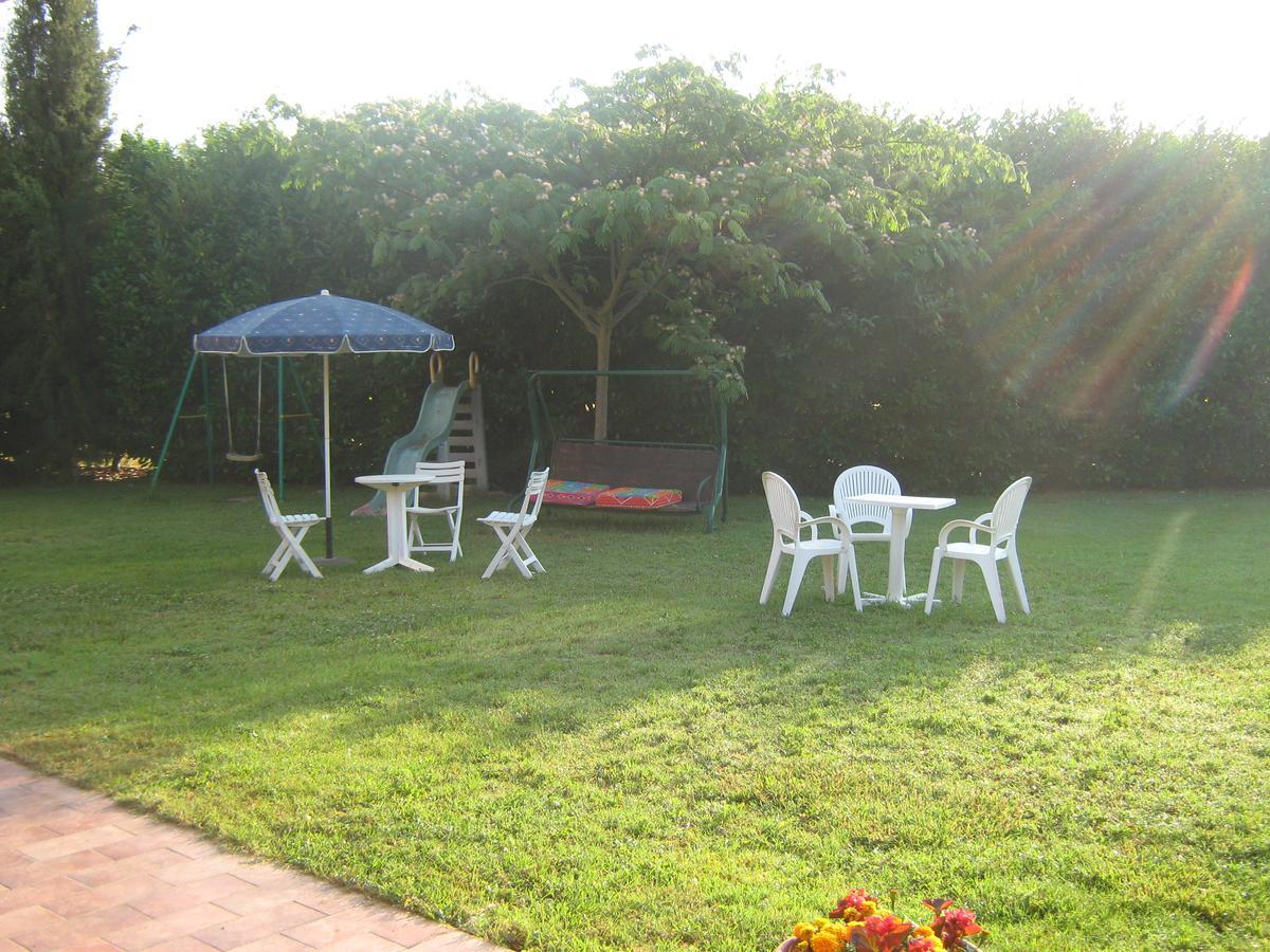 B & B Oasi Rosciano  ภายนอก รูปภาพ