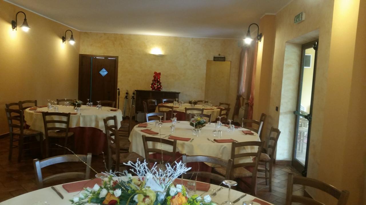 B & B Oasi Rosciano  ภายนอก รูปภาพ