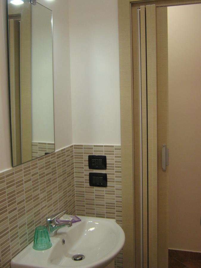 B & B Oasi Rosciano  ภายนอก รูปภาพ
