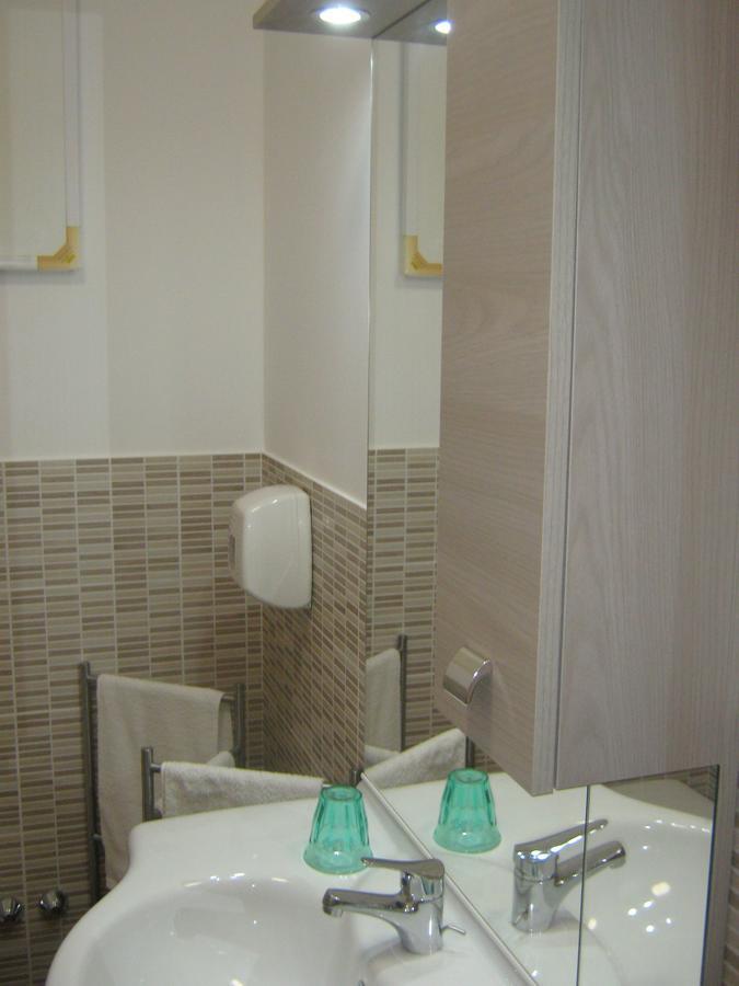 B & B Oasi Rosciano  ภายนอก รูปภาพ
